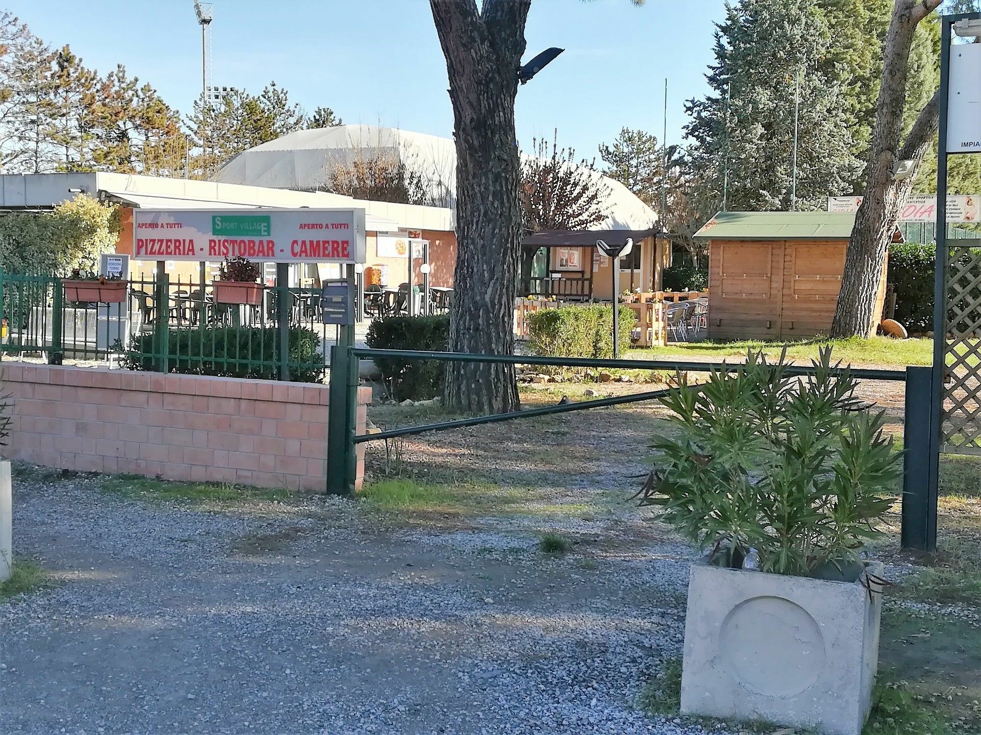 Sport Village La Badia Colle Val D'Elsa Exterior foto